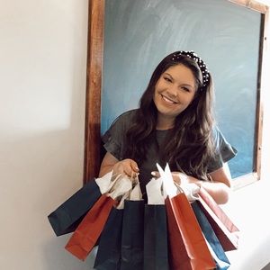 Meet your Posher, Carly